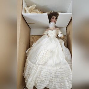 Franklin heirloom doll jacqueline kennedy bridal doll 1997 porcelain